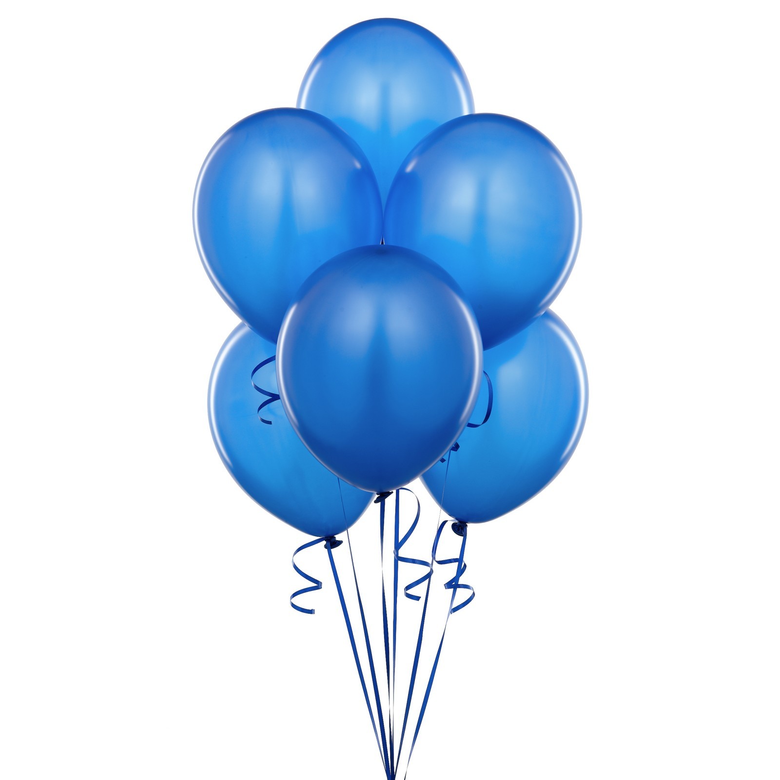 Воздушные шары на синем фоне